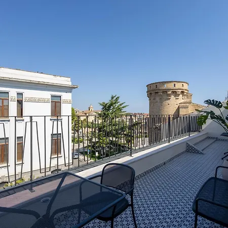 Palazzo Partenope 8