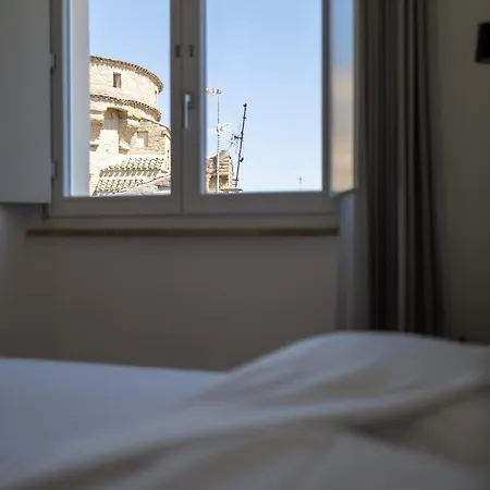 Palazzo Partenope 8 شقة فندقية *