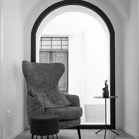 Palazzo Partenope 8 * فاستو