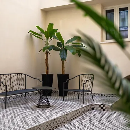 Palazzo Partenope 8 فاستو